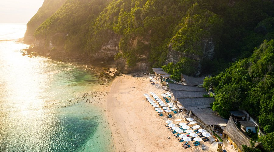 Uluwatu Beach Clubs - Sundays Beach Club