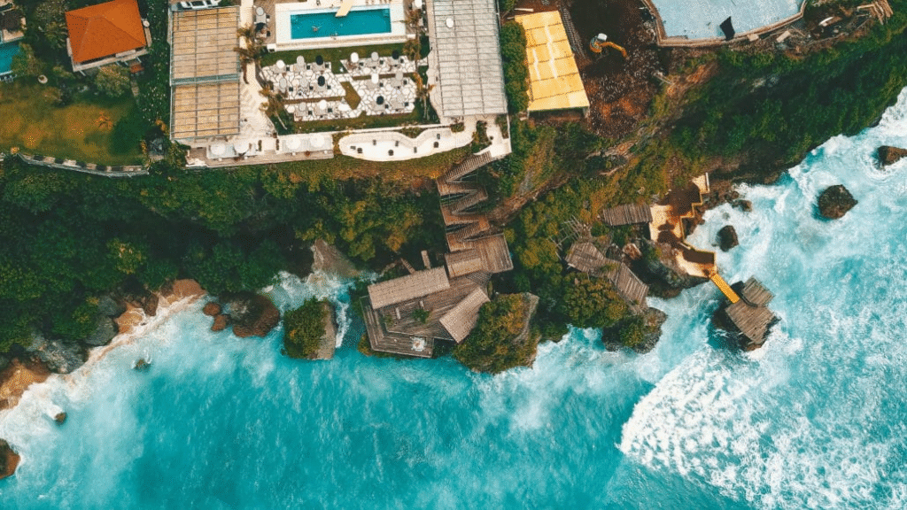Uluwatu Beach Clubs - Ulu Cliffhouse